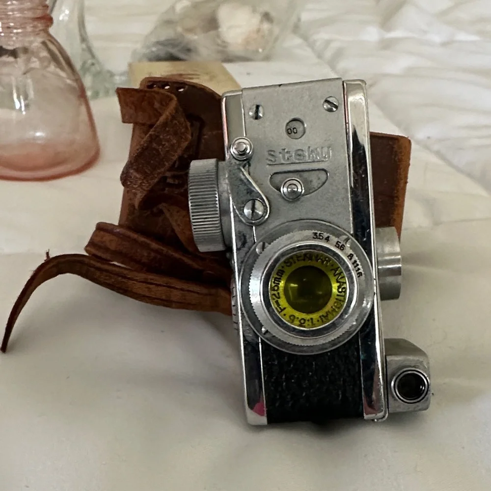 Vintage Subminiature spy Camera in Chrome and Black 📷📸